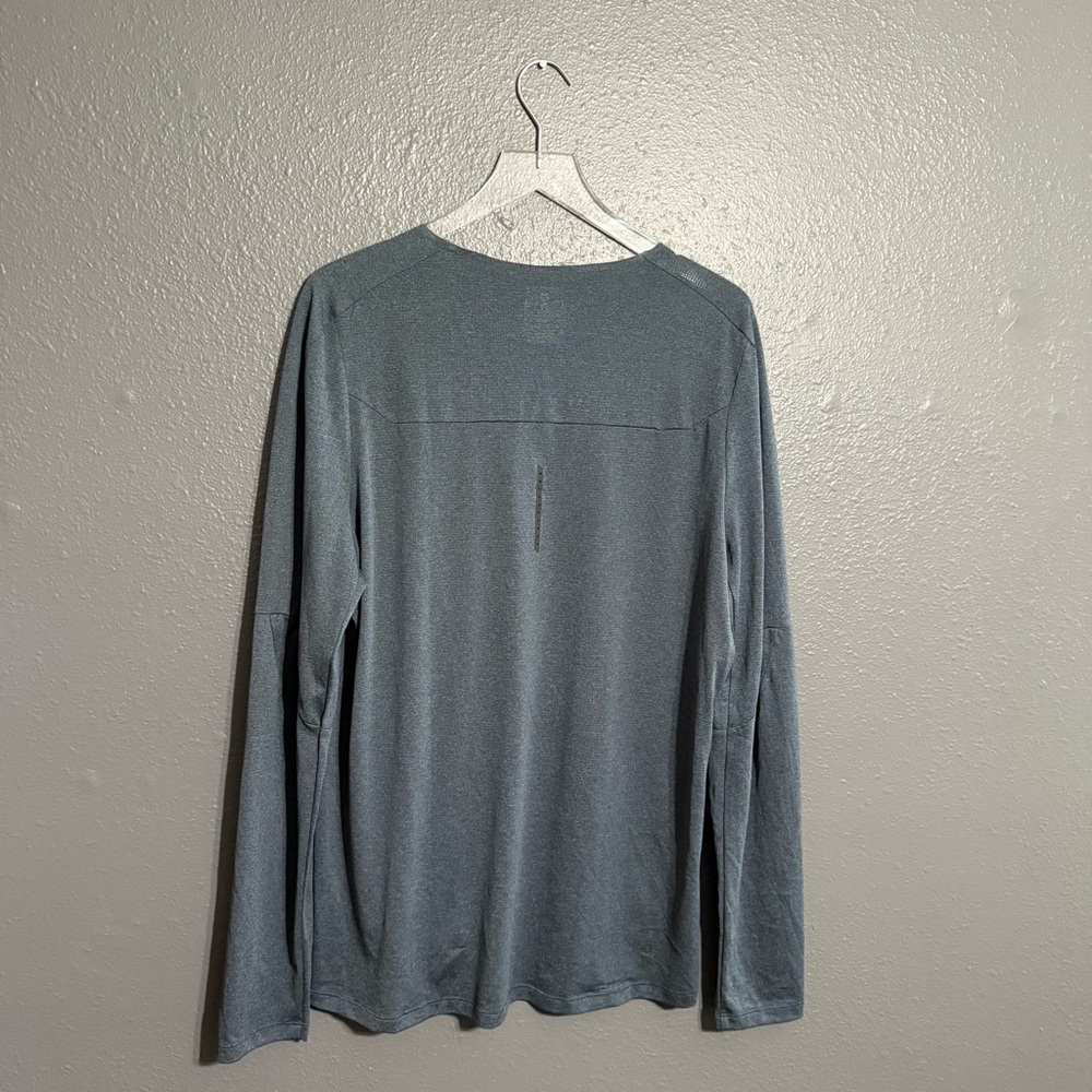 ON Running Long T in Slate Blue Size XXL - Picture 2 of 5